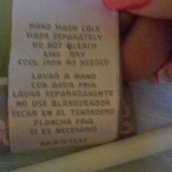 White top - Picture 7 of 8